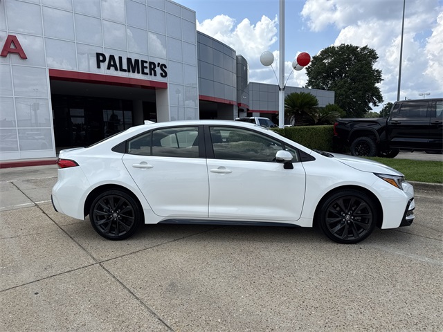 2024 Toyota Corolla Hybrid SE photo 2