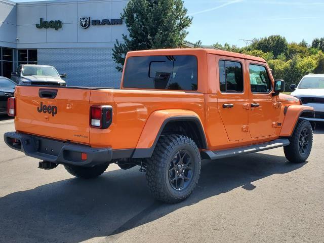2025 Jeep Gladiator Sport photo 2