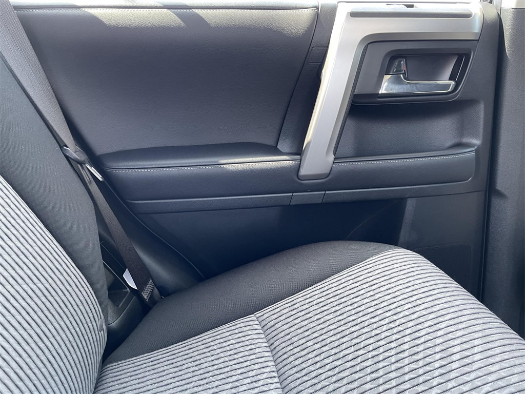 2024 Toyota 4Runner SR5 photo 19