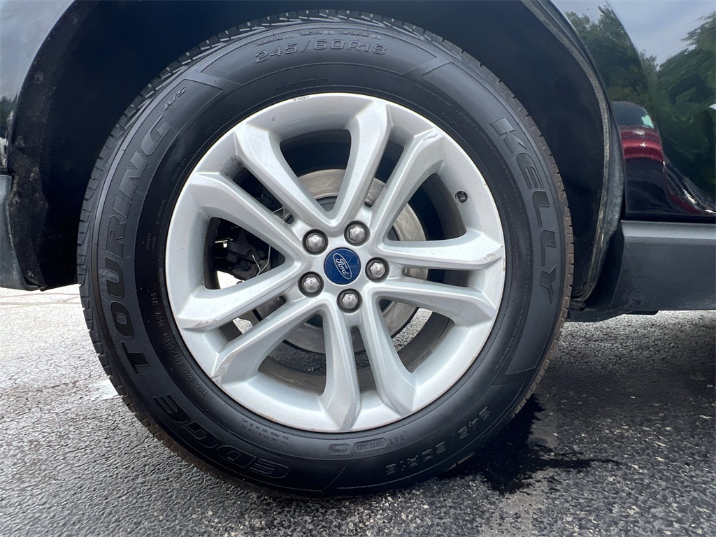 2020 Ford Edge SEL photo 34