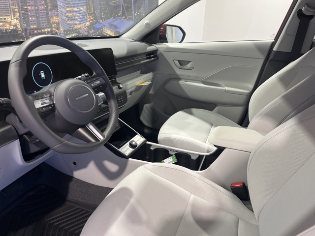 2025 Hyundai Kona SEL photo 6