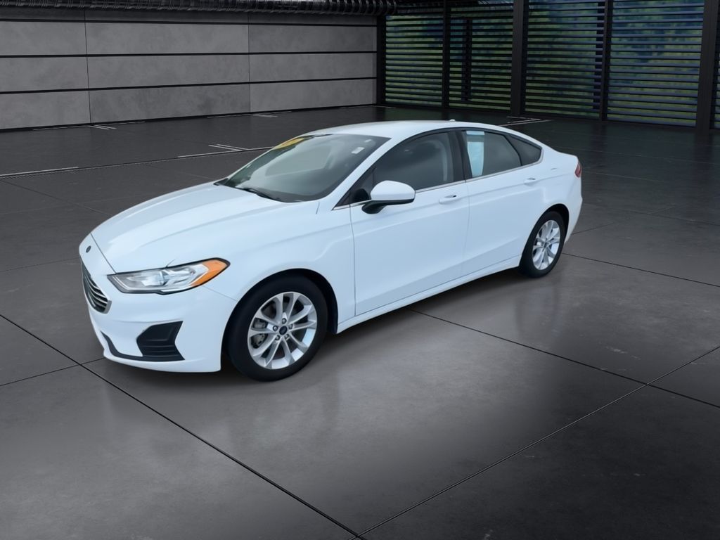 2020 Ford Fusion SE photo 4