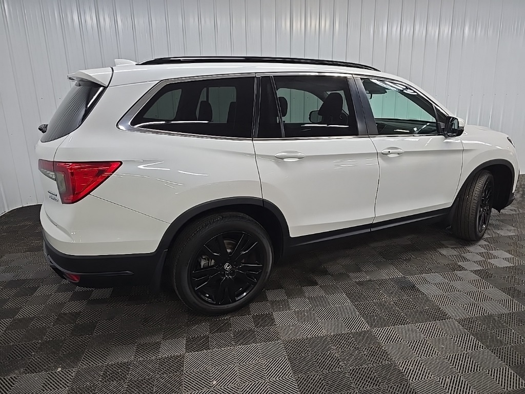 2022 Honda Pilot Special Edition photo 3
