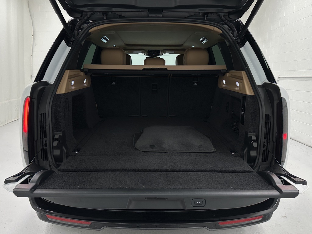 2023 Land Rover Range Rover SE photo 38