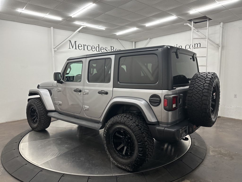 2020 Jeep Wrangler Unlimited Sahara photo 3