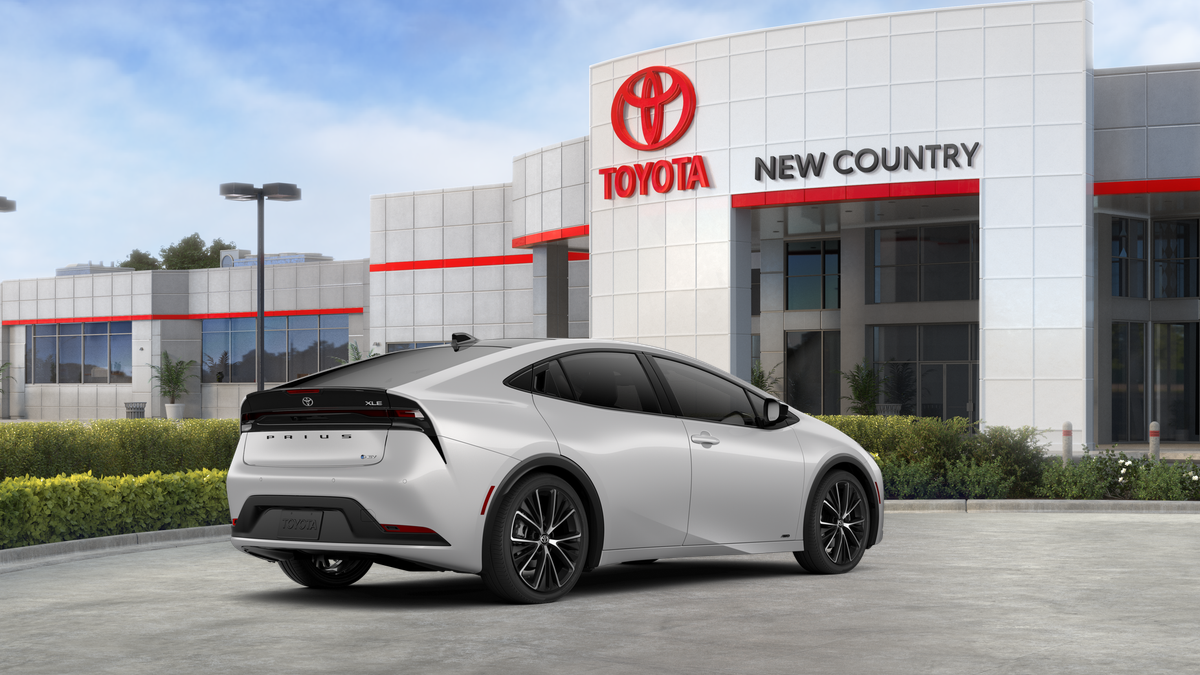 2026 Toyota Prius XLE photo 10