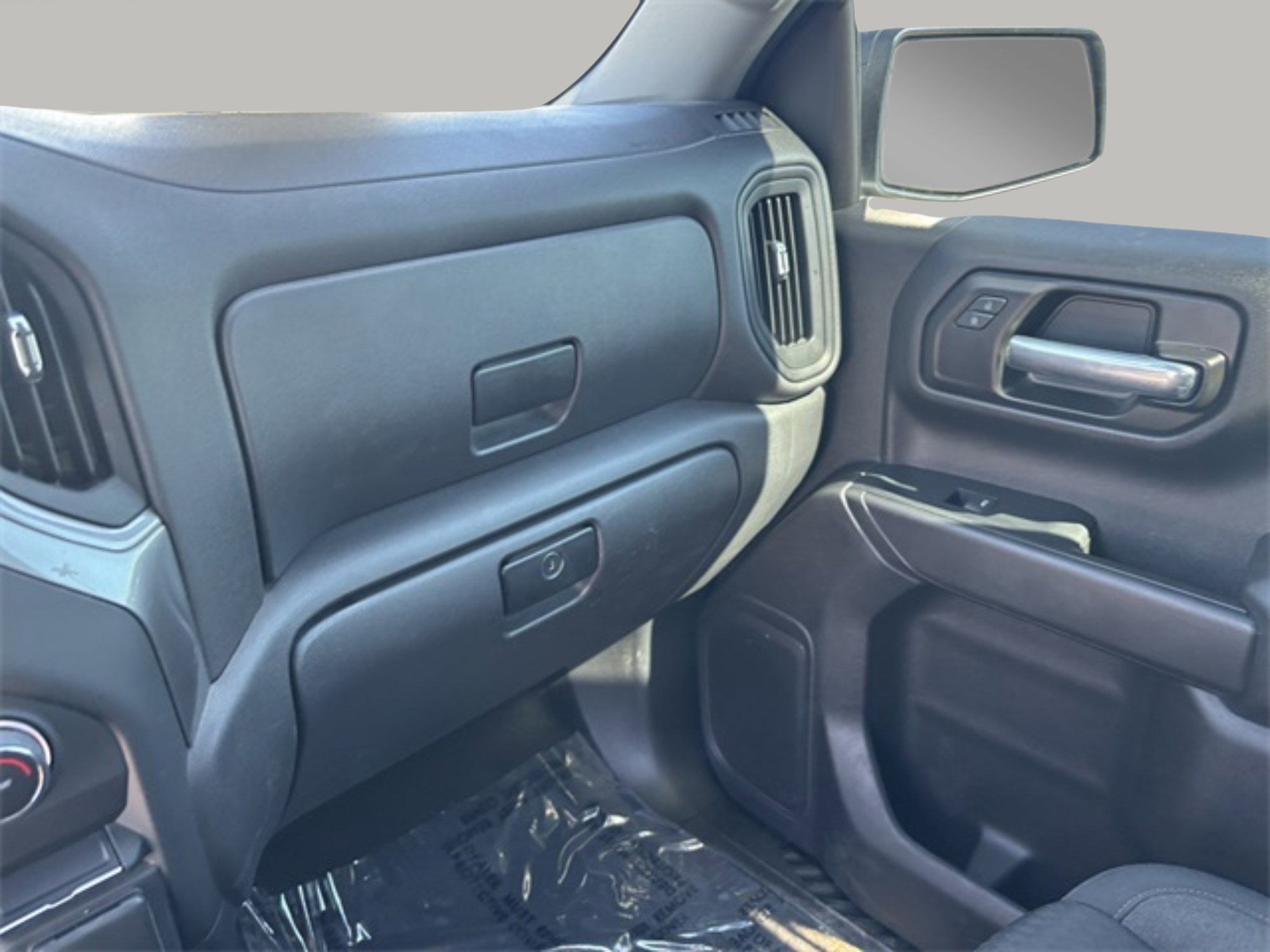 2023 Chevrolet Silverado 1500 Custom photo 18