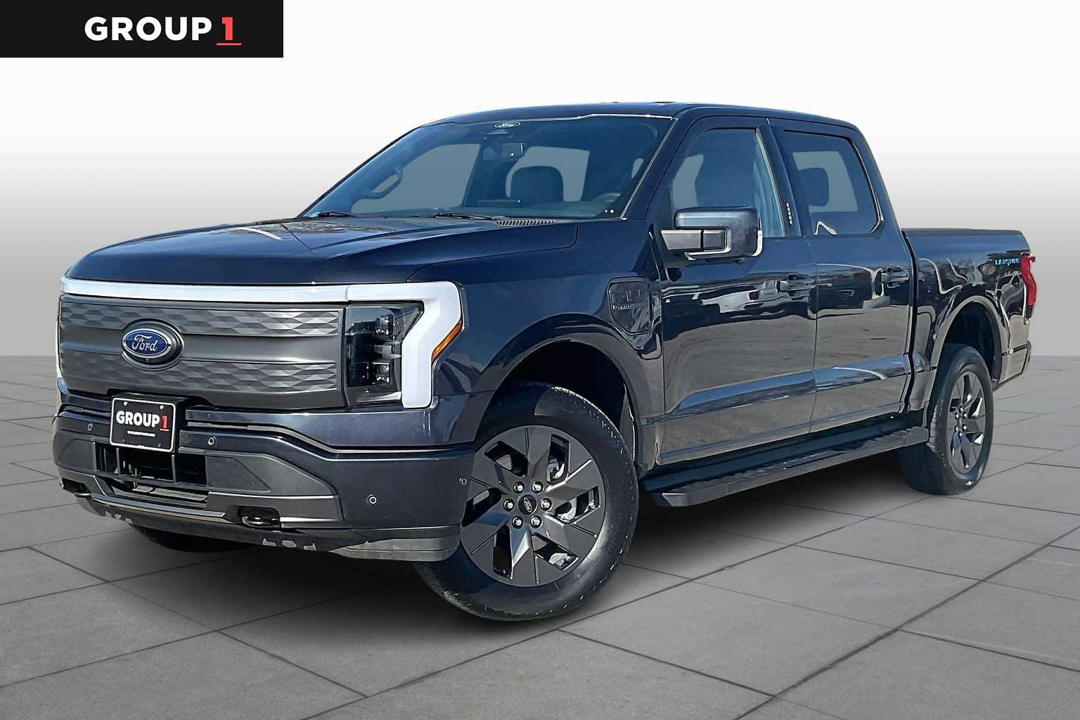 2022 Ford F-150 Lightning Lariat's photo