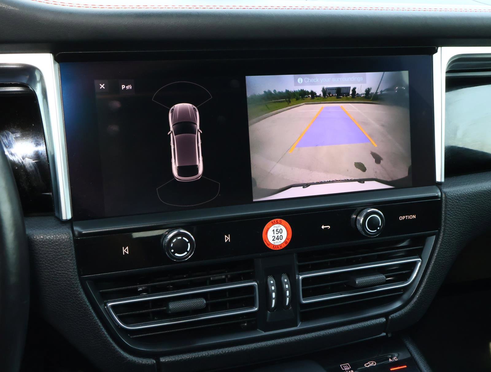 2023 Porsche Macan S photo 27