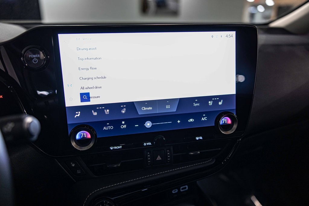 2025 LEXUS NX - Image 25