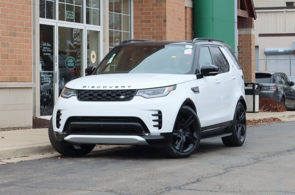2025 Land Rover Discovery Dynamic SE's photo