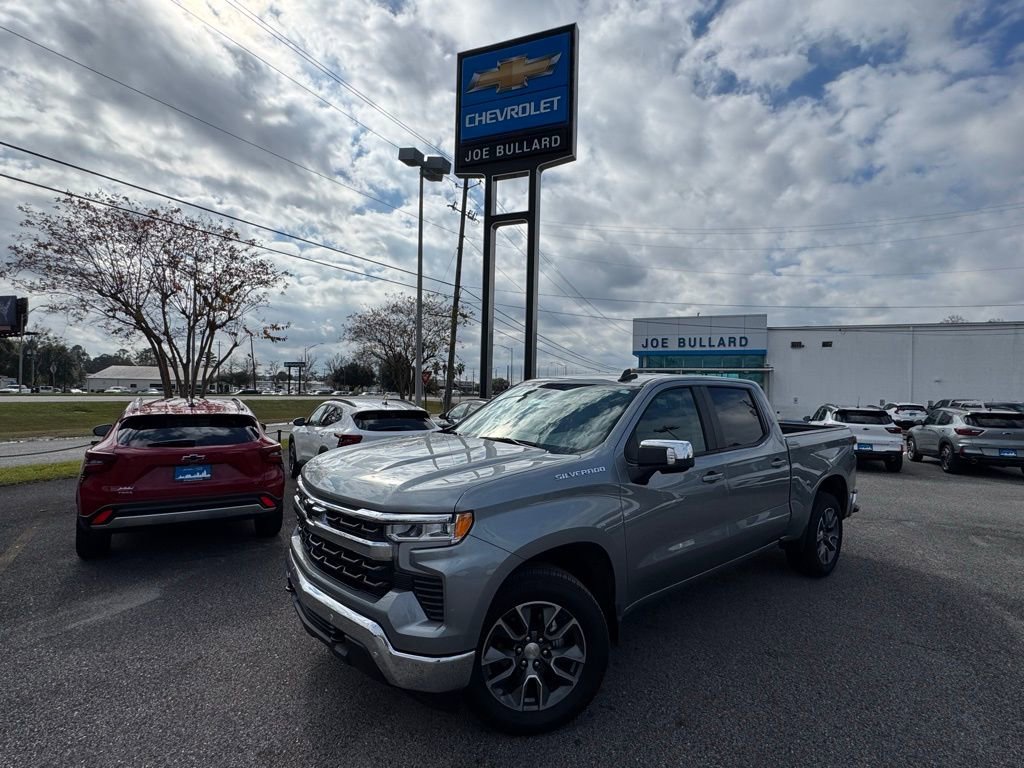 2026 Chevrolet Silverado LT's photo