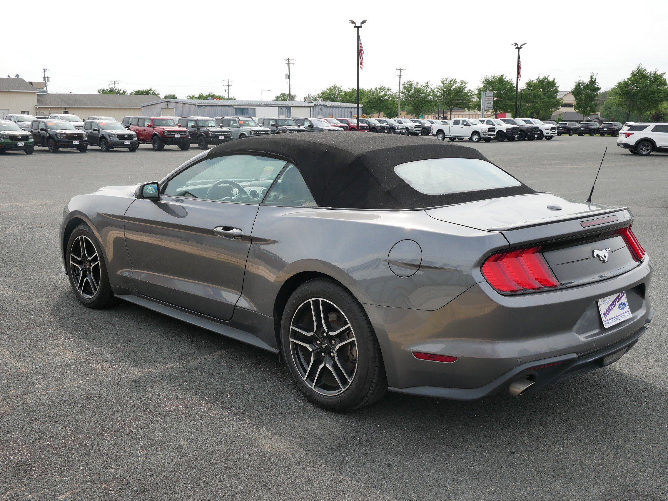 2023 Ford Mustang EcoBoost Premium photo 6