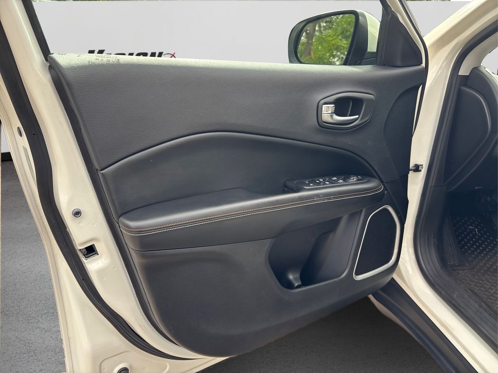 2019 Jeep Compass Latitude photo 20