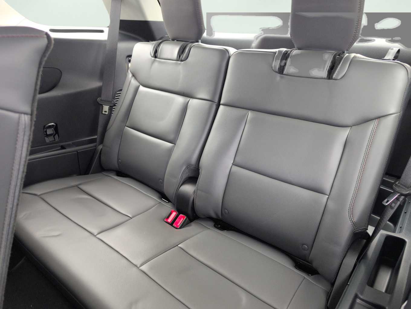 2025 Ford Explorer photo 10