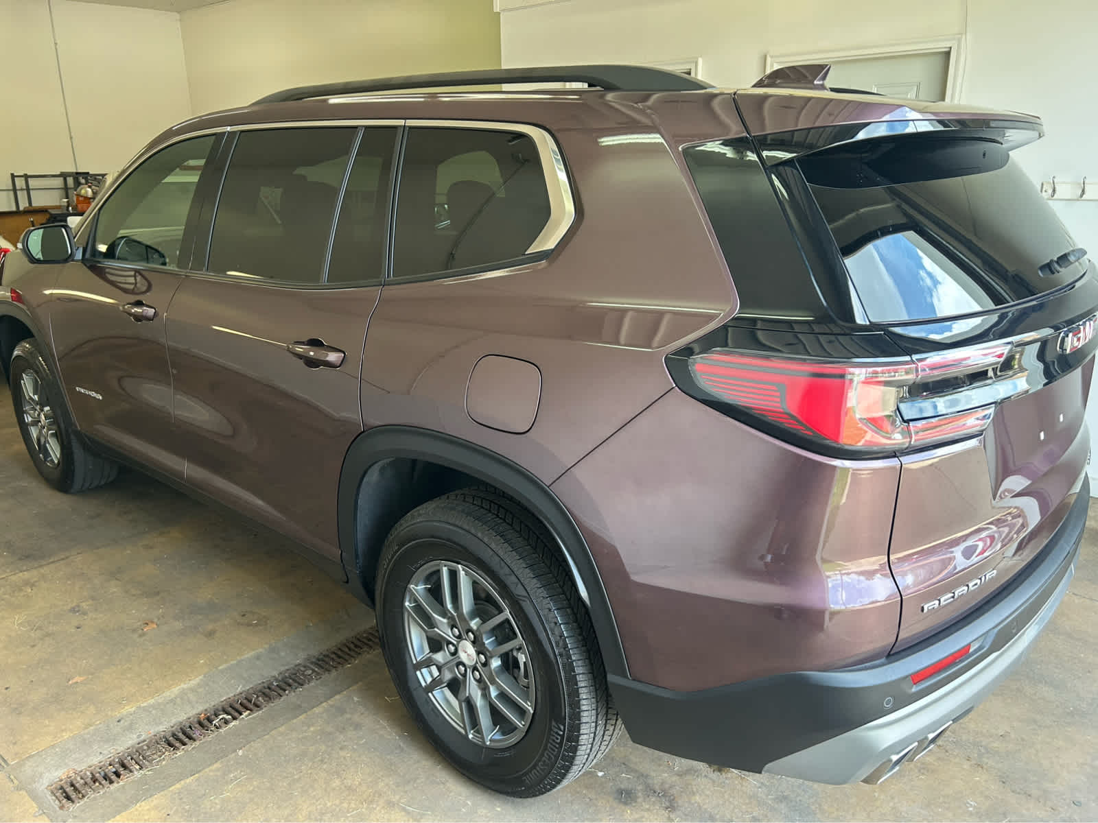 2025 Gmc Acadia Elevation photo 3