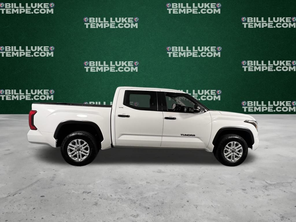 2022 Toyota Tundra SR5 photo 2