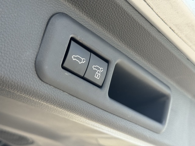 2024 Toyota Sequoia SR5 photo 10