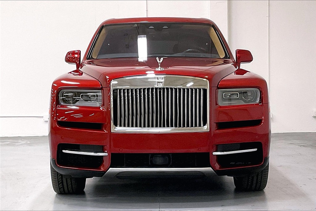 2019 Rolls Royce Cullinan photo 2