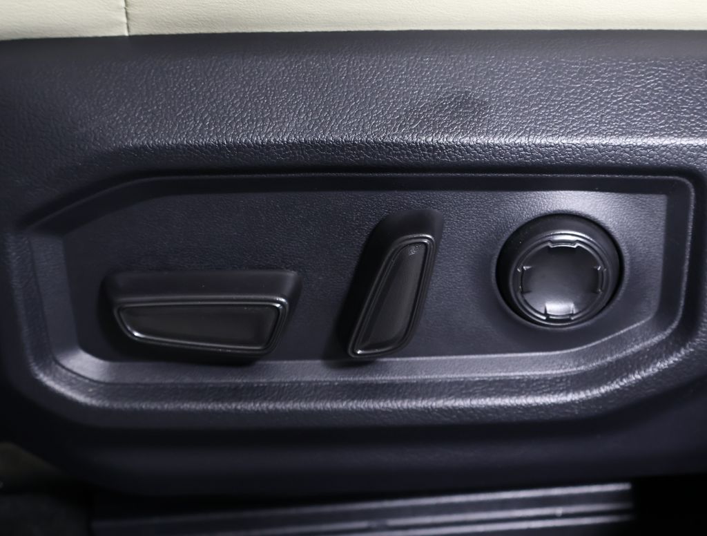 2023 Toyota Tundra 1794 Edition photo 9