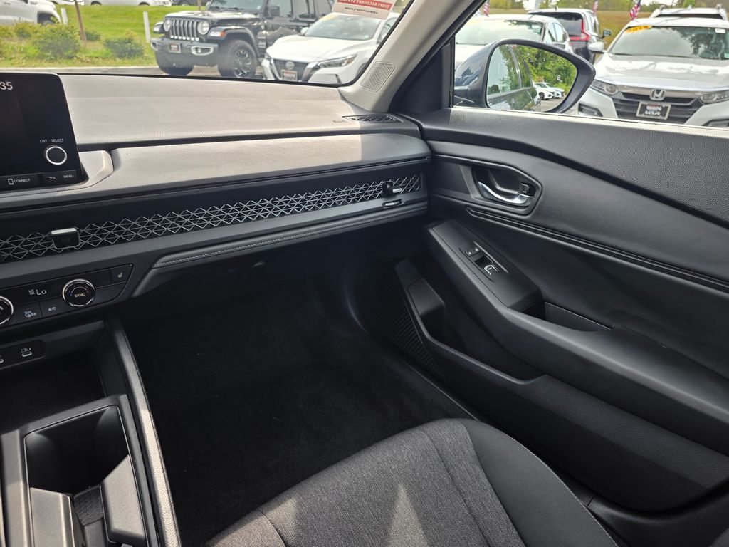 2023 Honda Accord EX photo 10