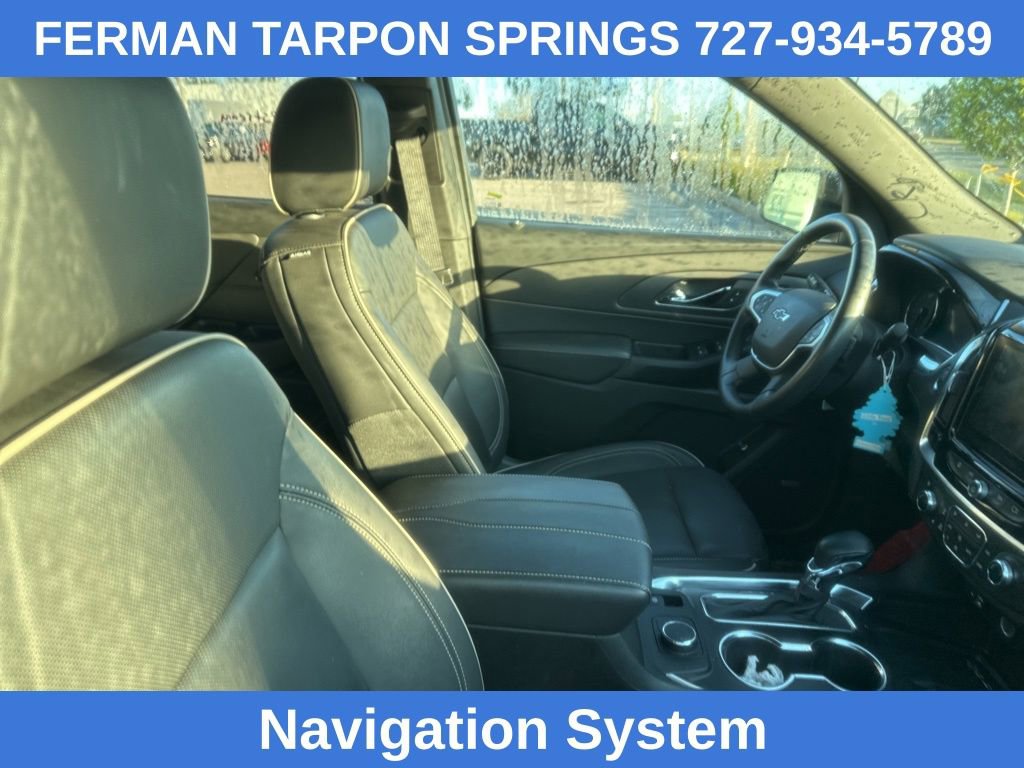 2023 Chevrolet Traverse Premier photo 2