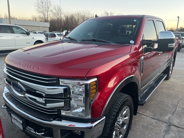 2019 Ford F-250 Super Duty Lariat's photo