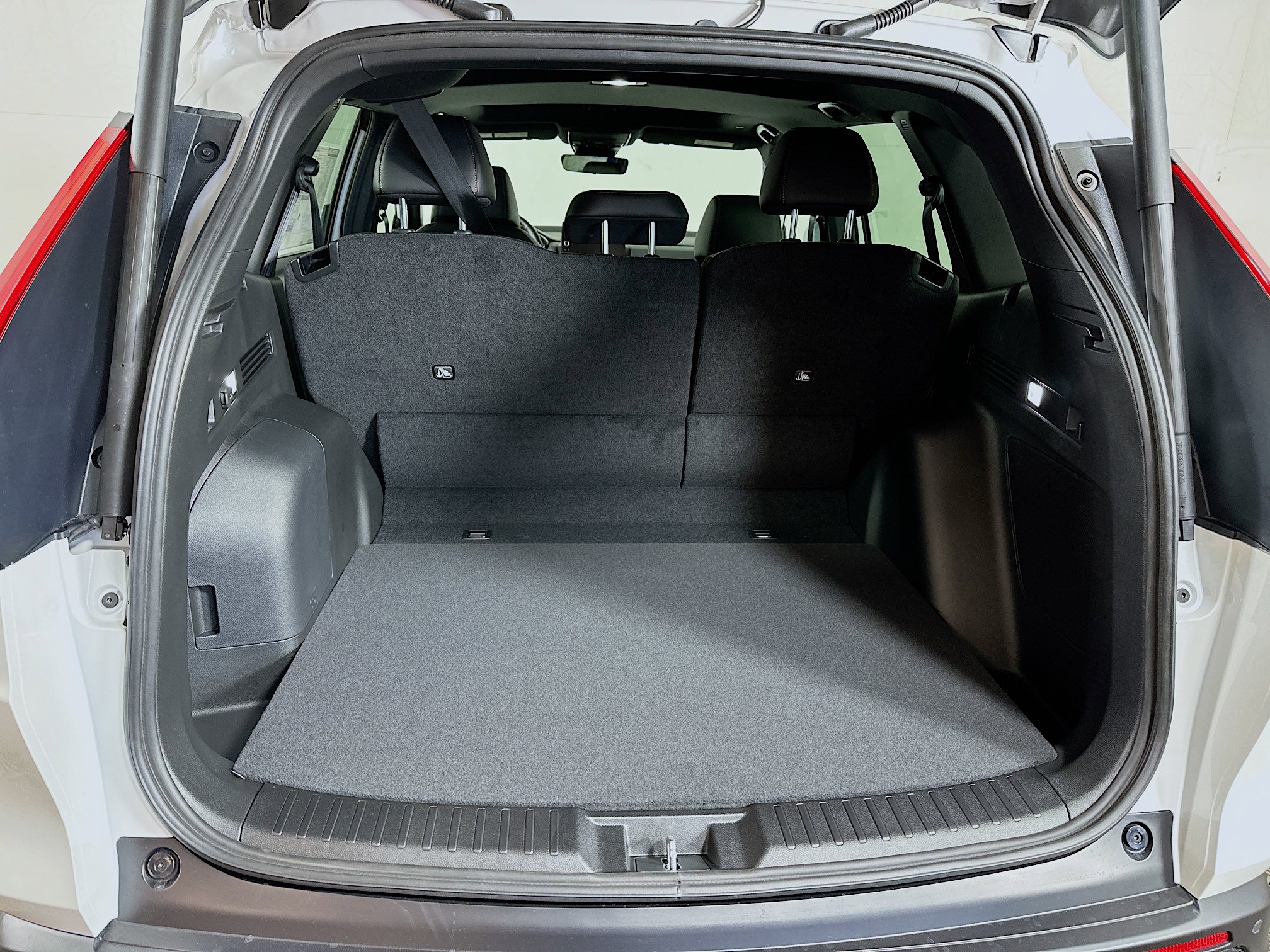 2026 Honda CR-V Hybrid Sport Touring photo 24