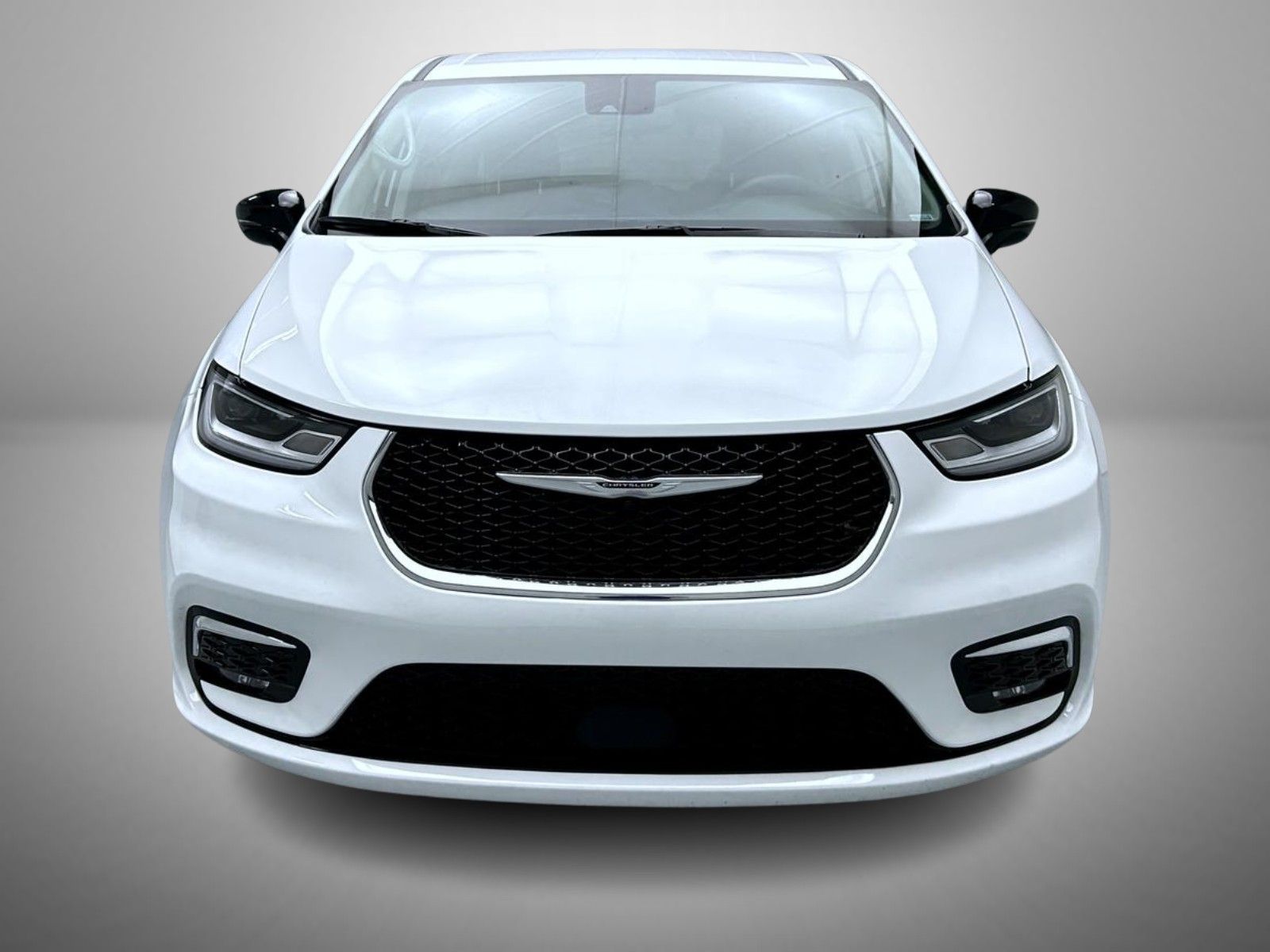 2024 Chrysler Pacifica Touring L photo 2