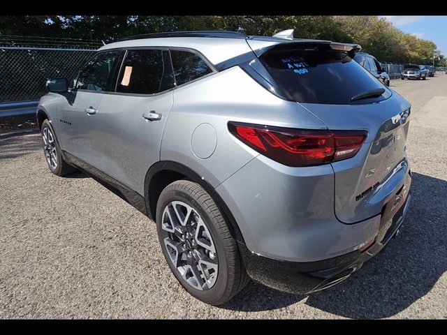 2025 Chevrolet Blazer RS photo 4