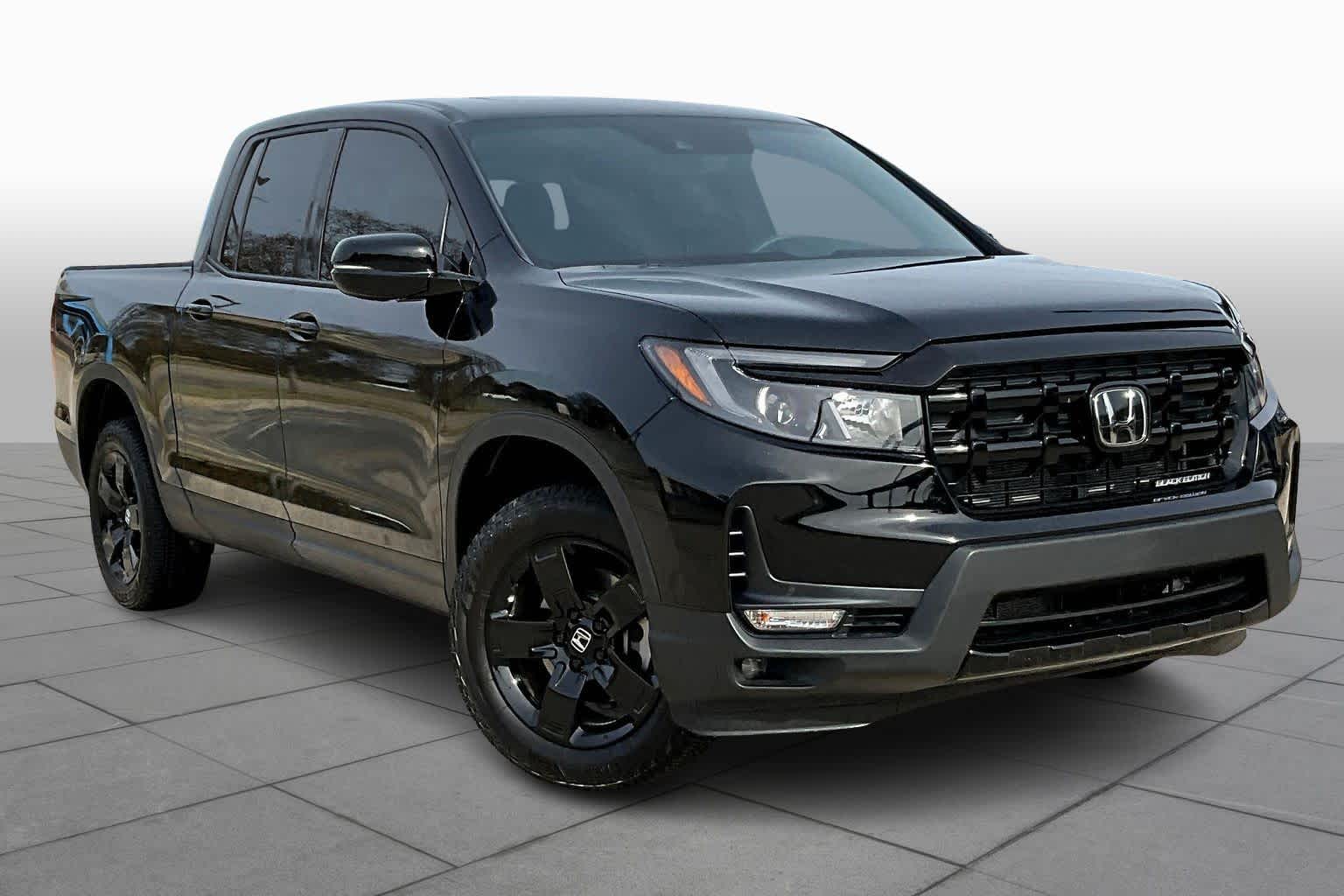 2025 Honda Ridgeline Black Edition photo 2