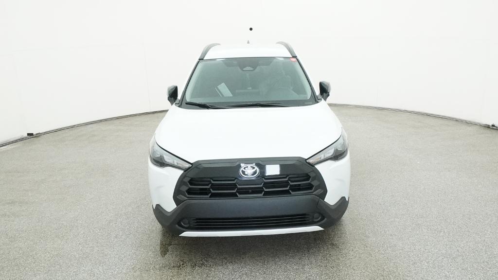 2026 Toyota Corolla Cross LE photo 2