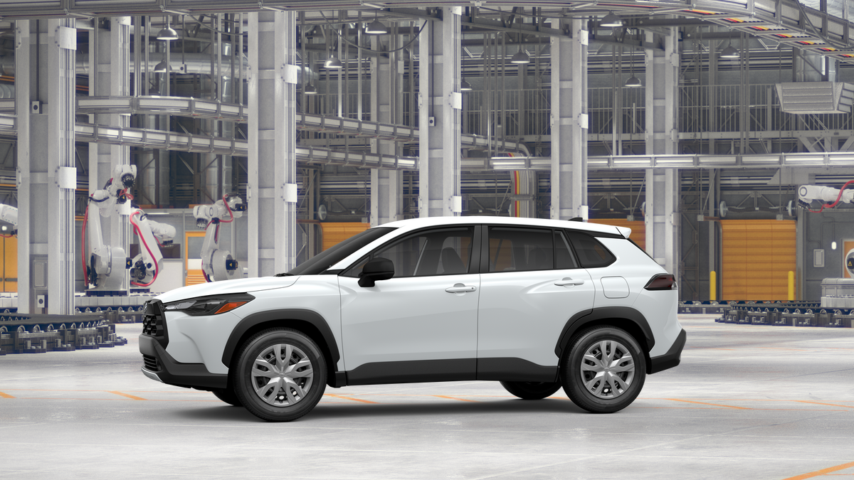 2026 Toyota Corolla Cross L photo 2