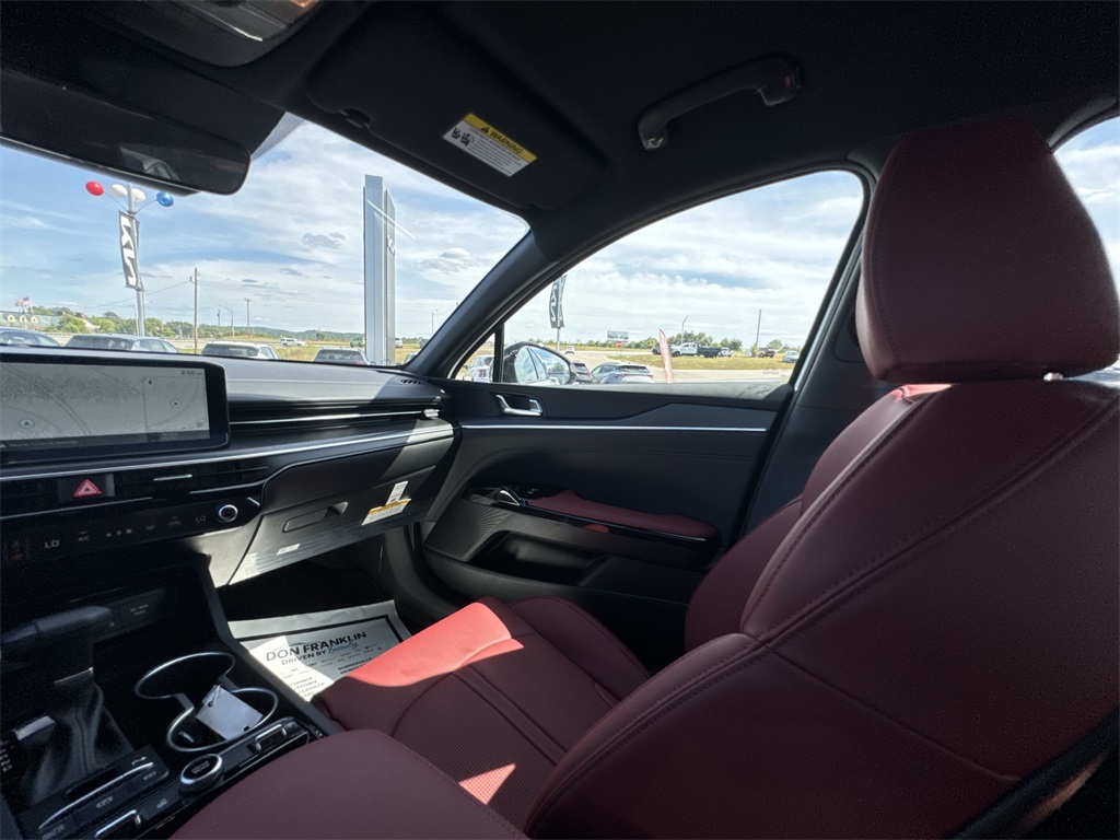 2026 Kia K5 GT-Line photo 11