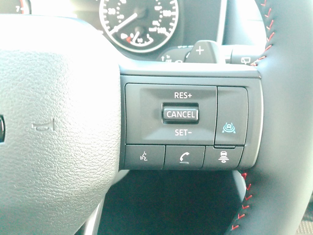 2026 Nissan Rogue SV photo 25