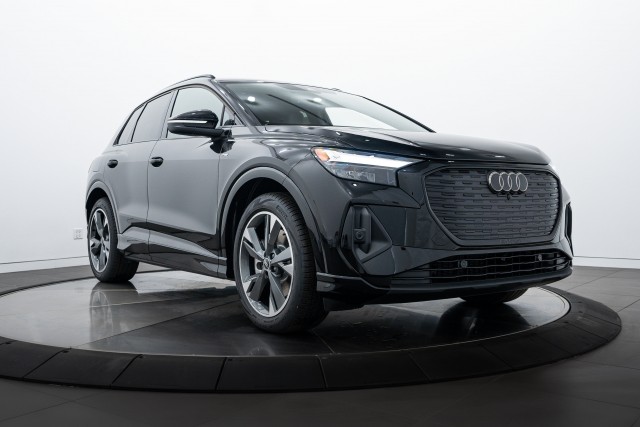 2025 Audi Q4 e-tron Premium