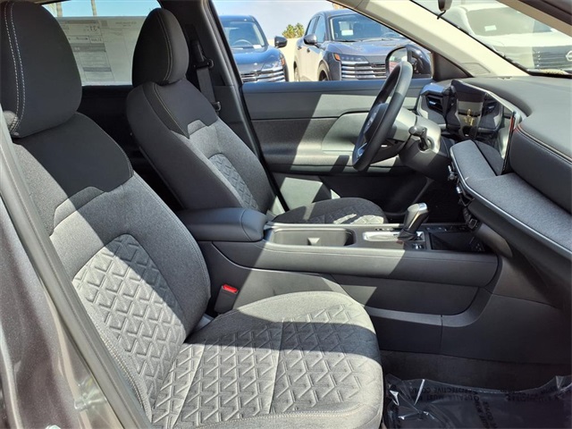 2026 Nissan Kicks SV photo 6