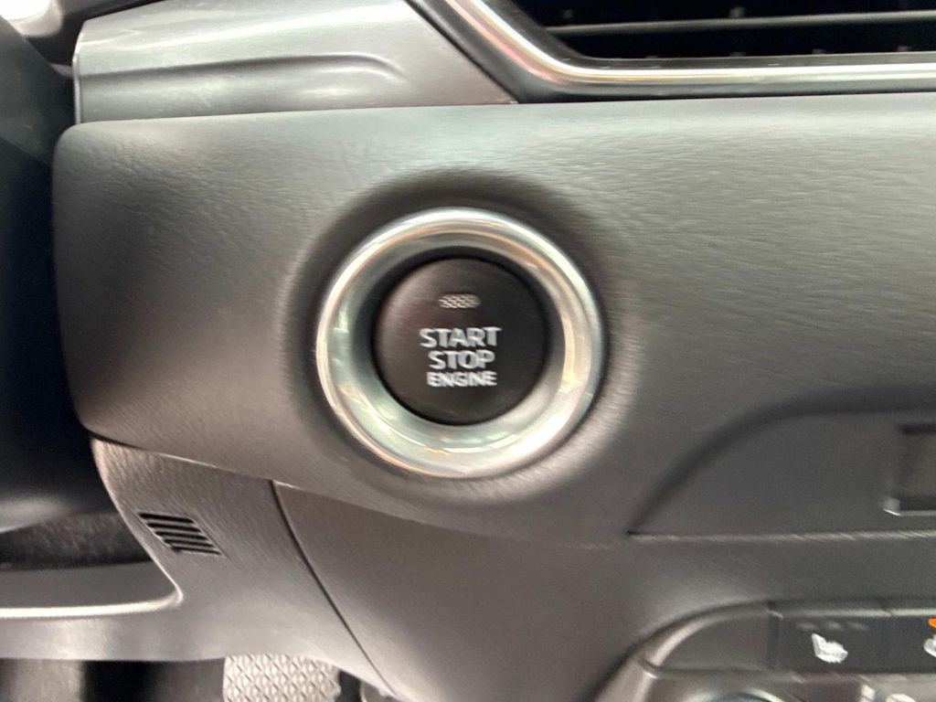 2022 Mazda CX-5 2.5 Select photo 25