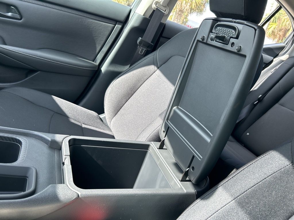2025 Nissan Sentra S photo 30