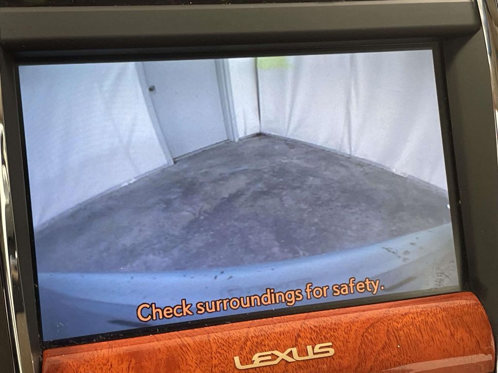 2010 Lexus ES 350 photo 17