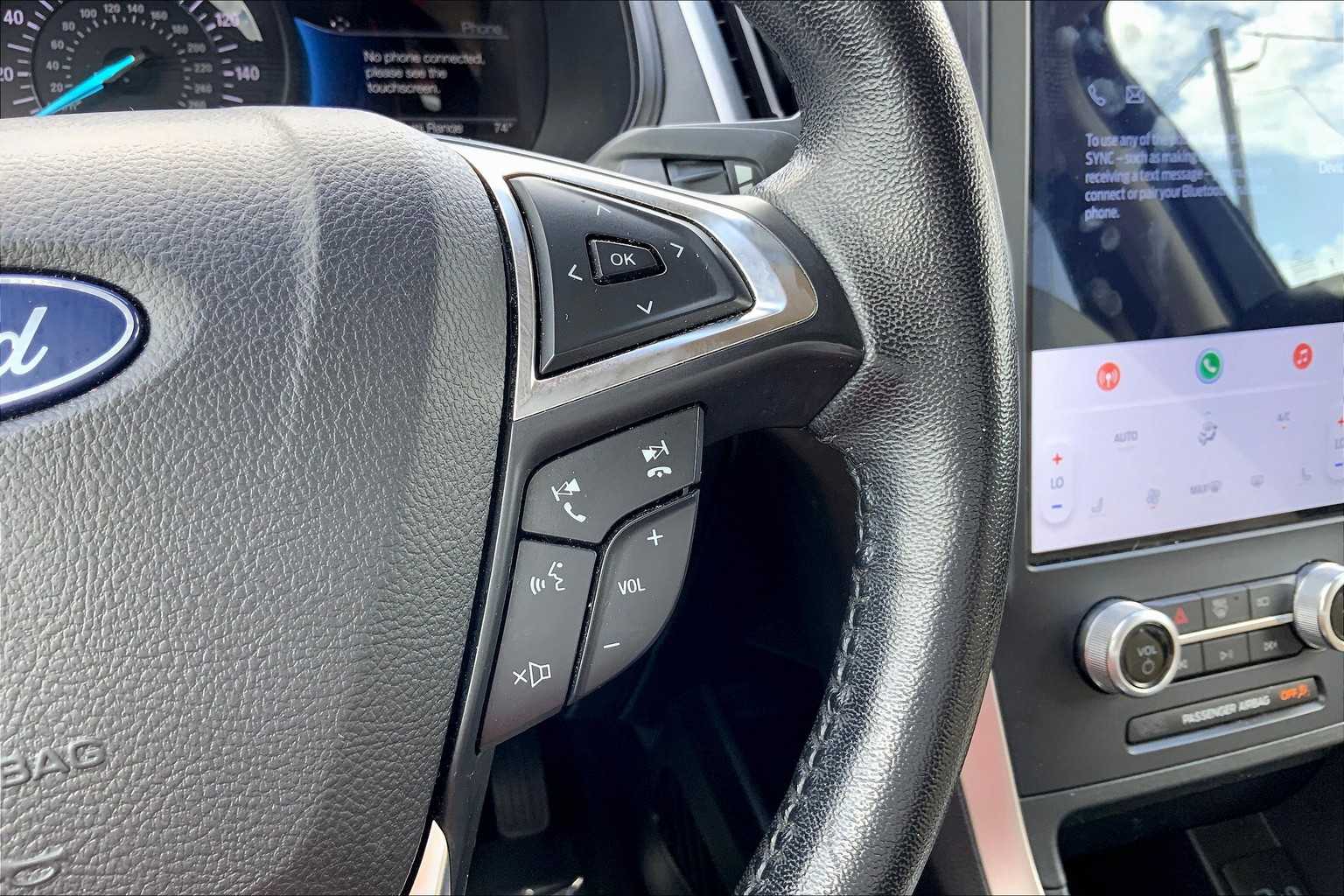 2023 Ford Edge SEL photo 24