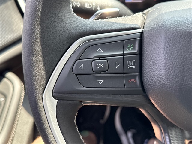 2025 Jeep Grand Cherokee Laredo photo 18