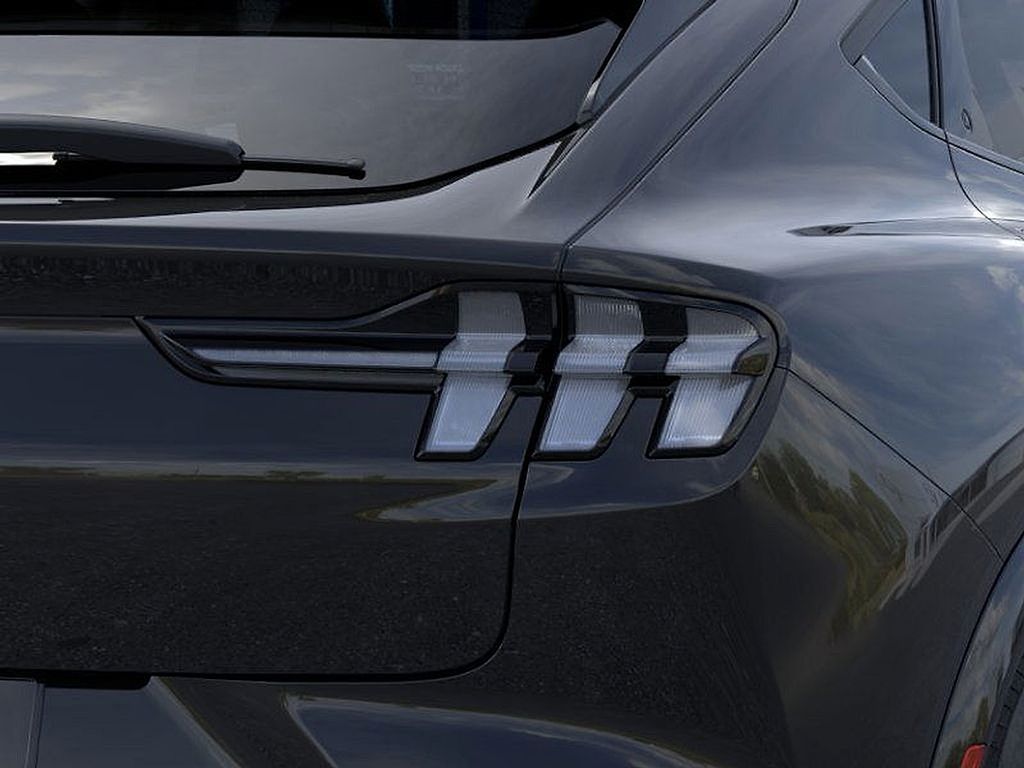 2024 Ford Mustang Mach-E Premium photo 20