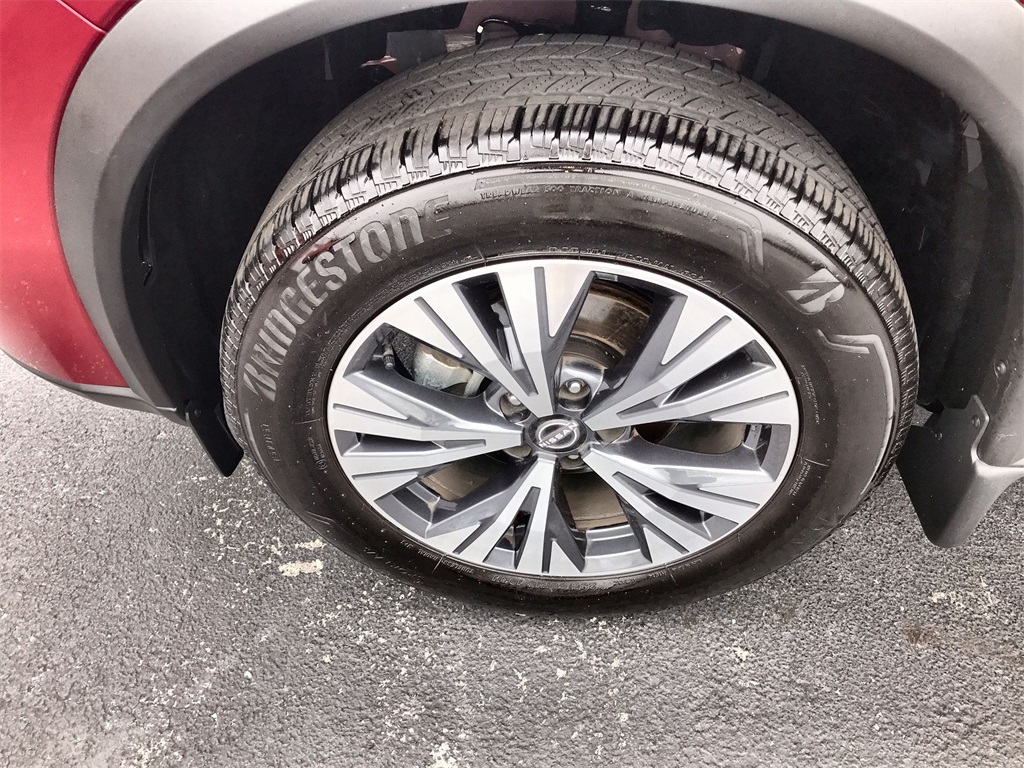 2025 Nissan Rogue SV photo 10