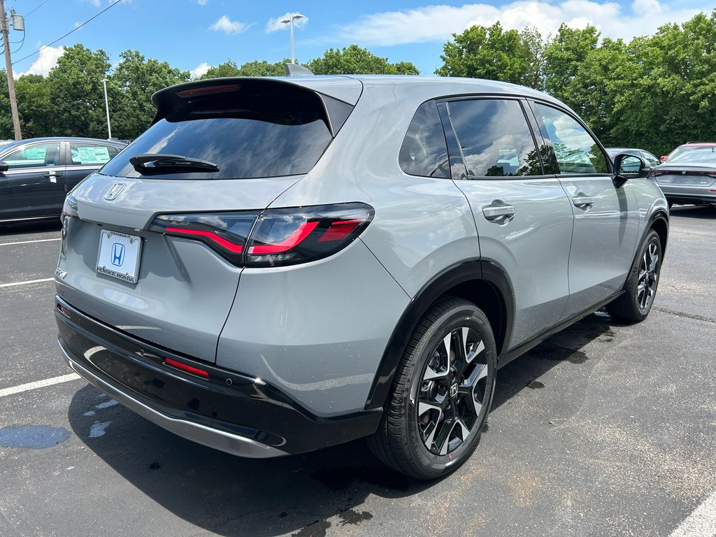 2026 Honda HR-V EX-L photo 3