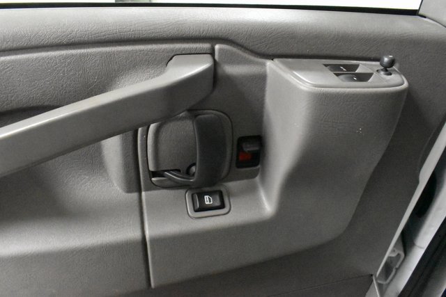 2023 Gmc Savana Cargo 2500 photo 12