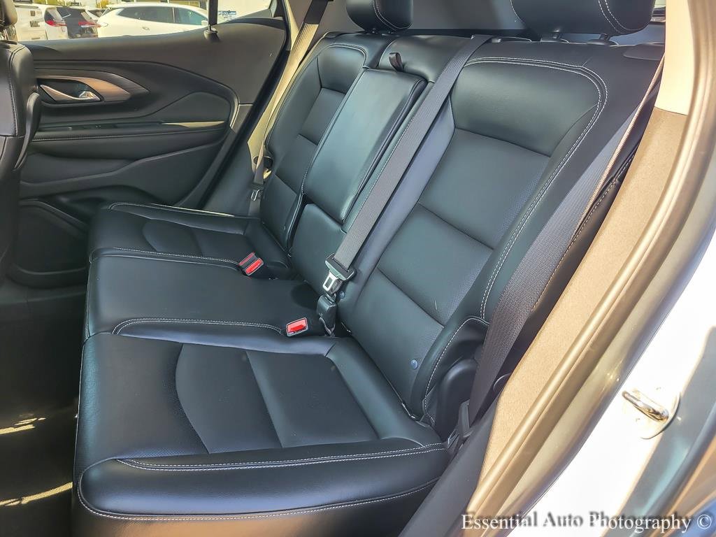 2023 GMC TERRAIN - Image 10