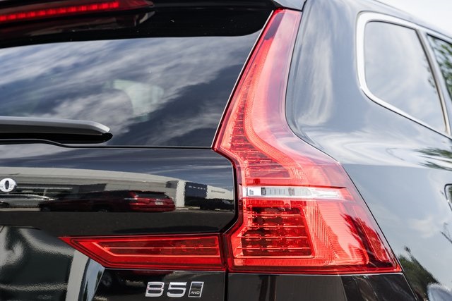 2023 Volvo XC60 Plus photo 5