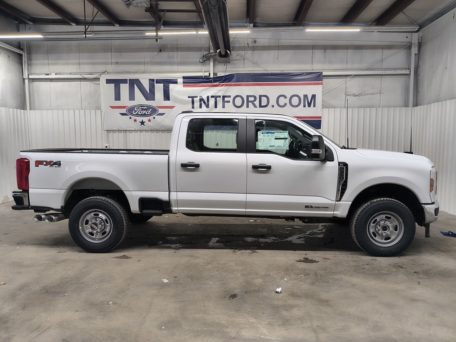 2025 Ford F-350 XL photo 2