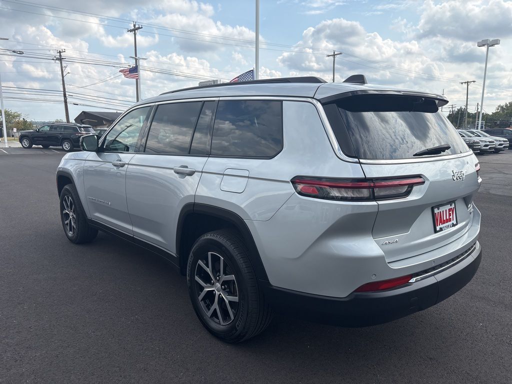 2024 Jeep Grand Cherokee Limited photo 4